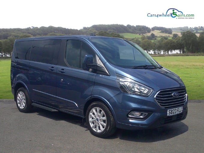 2025 Ford Tourneo Custom