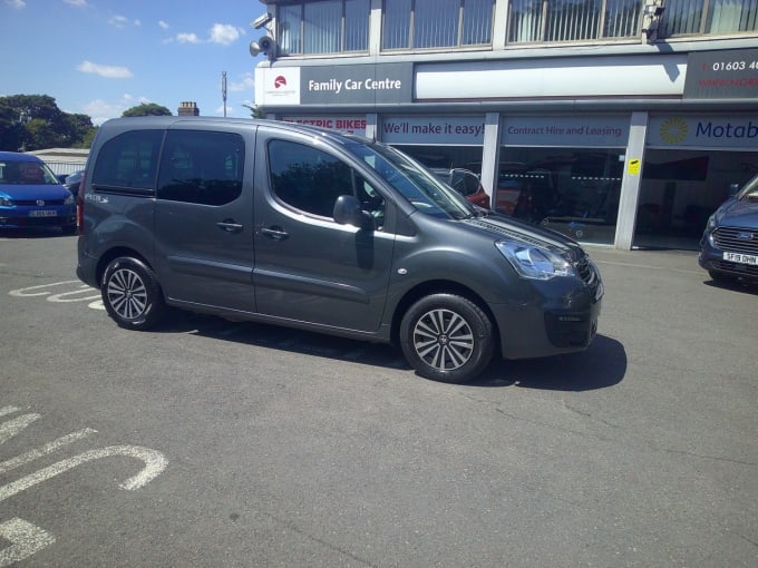 2025 Peugeot Partner Tepee