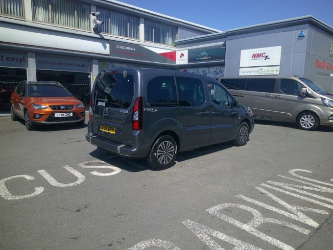 2025 Peugeot Partner Tepee
