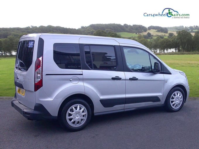 2025 Ford Tourneo Connect