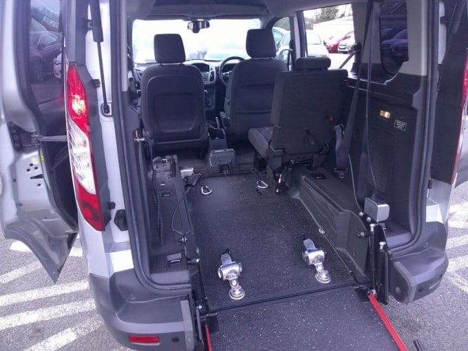 2025 Ford Tourneo Connect