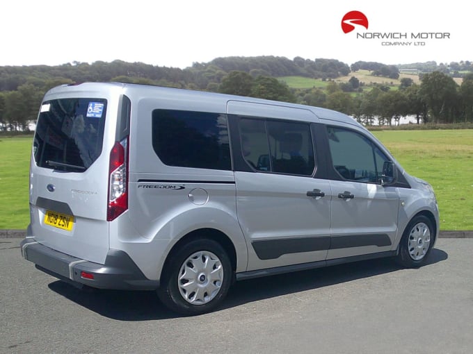 2025 Ford Grand Tourneo Connect