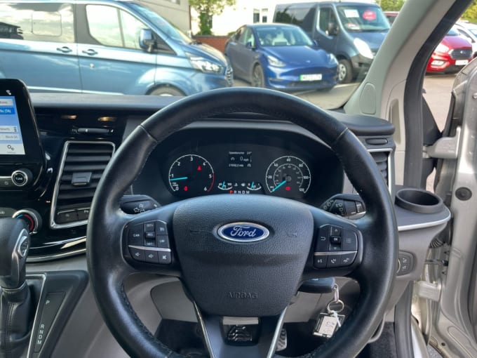 2025 Ford Tourneo Custom