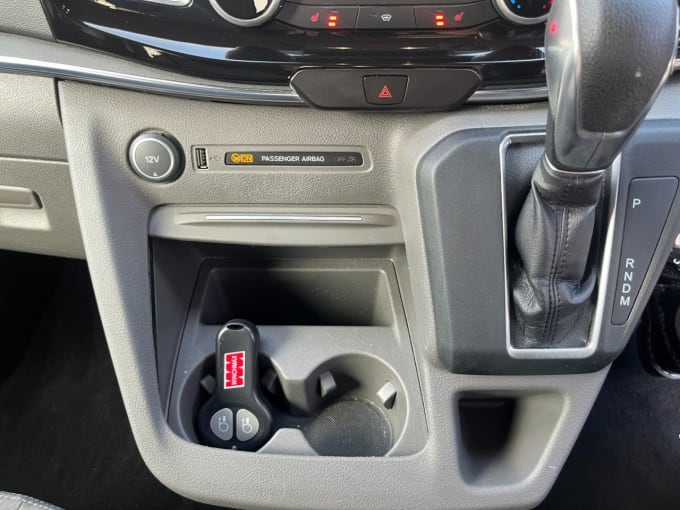2025 Ford Tourneo Custom