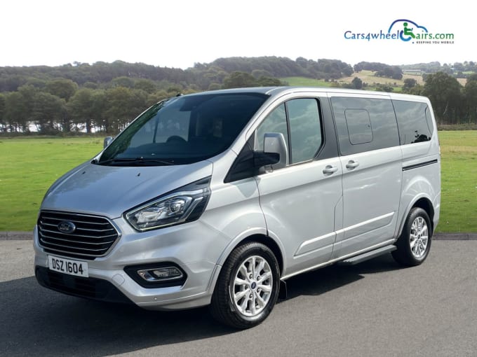 2025 Ford Tourneo Custom