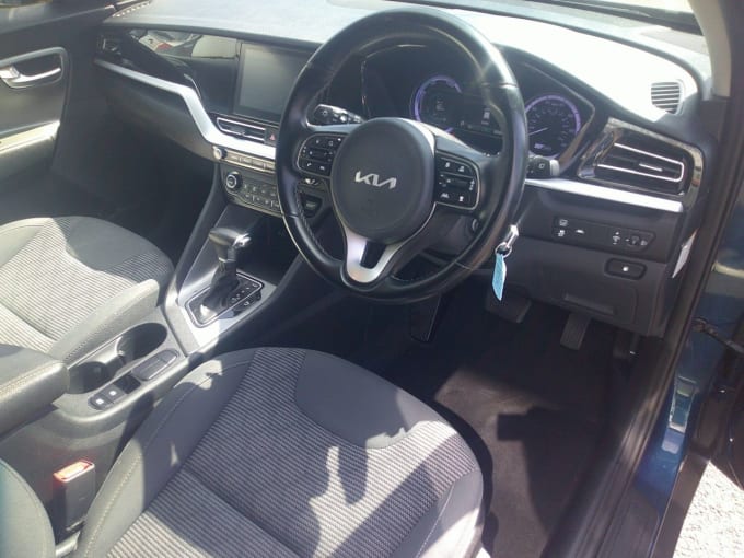 2025 Kia Niro