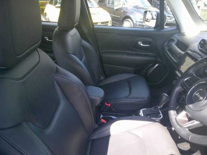 2025 Jeep Renegade