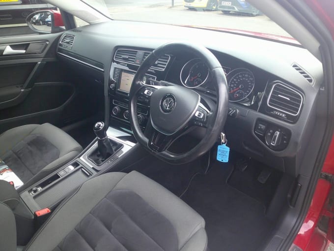 2025 Volkswagen Golf