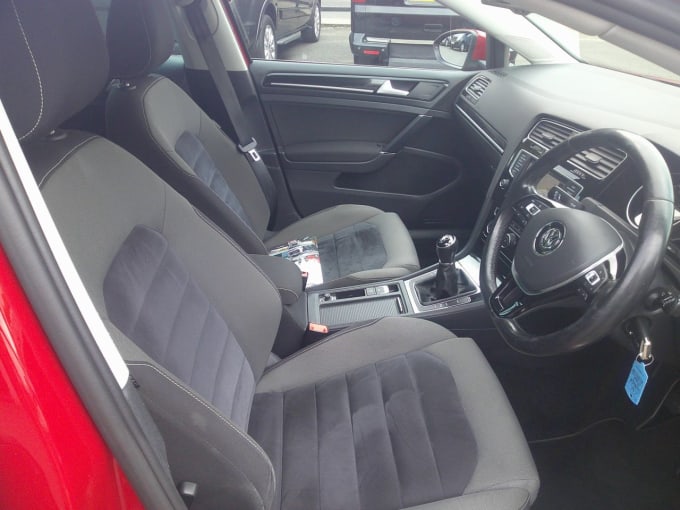 2025 Volkswagen Golf
