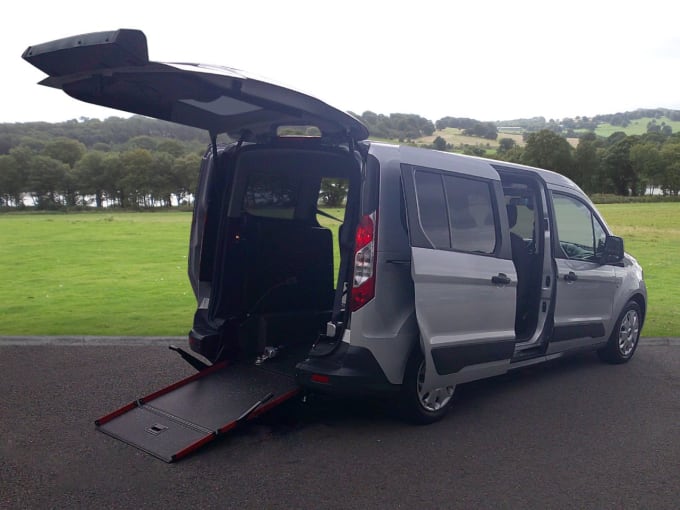 2025 Ford Grand Tourneo Connect