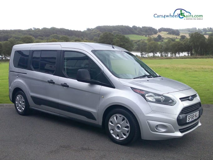 2025 Ford Grand Tourneo Connect