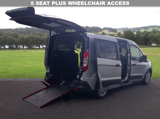 2025 Ford Grand Tourneo Connect