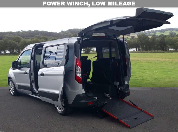 2025 Ford Grand Tourneo Connect