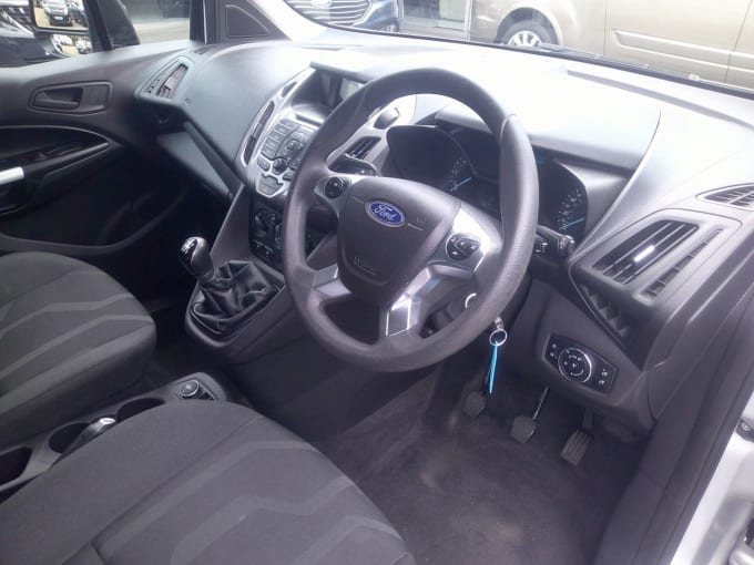 2025 Ford Grand Tourneo Connect