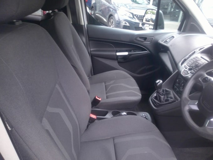 2025 Ford Grand Tourneo Connect