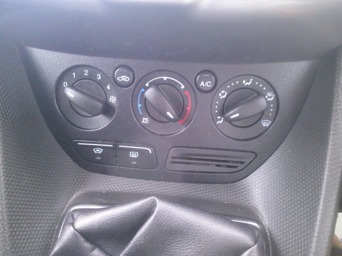 2025 Ford Grand Tourneo Connect