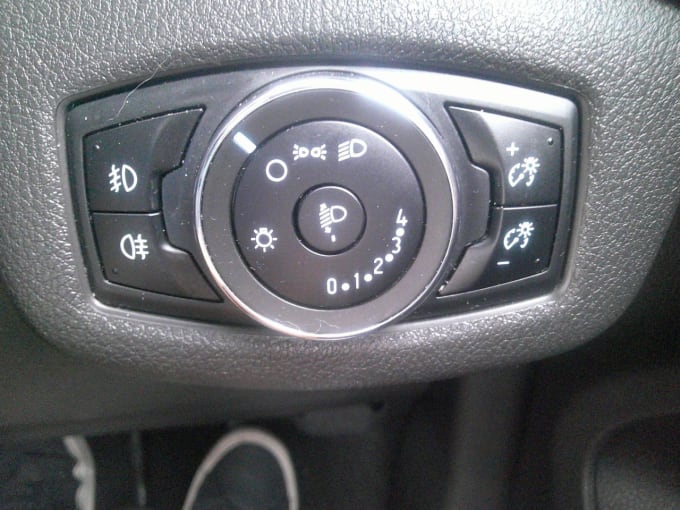 2025 Ford Grand Tourneo Connect