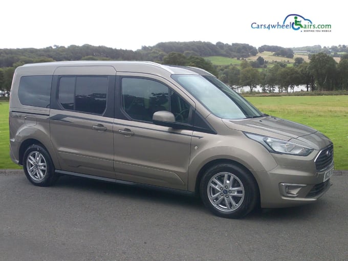 2025 Ford Grand Tourneo Connect