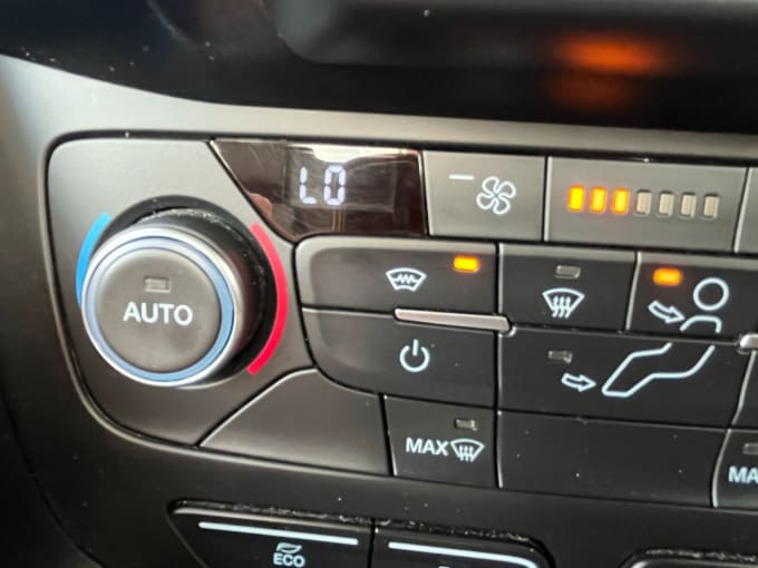 2025 Ford Tourneo Connect