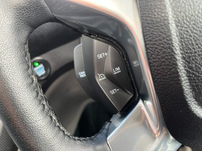 2025 Ford Tourneo Connect