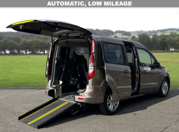 2025 Ford Tourneo Connect