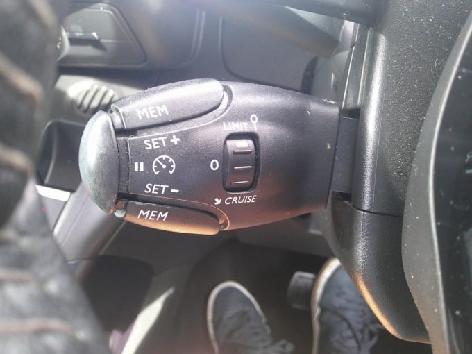2025 Peugeot Rifter