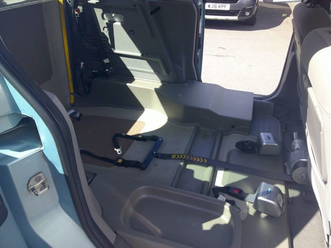 2025 Ford Tourneo Custom