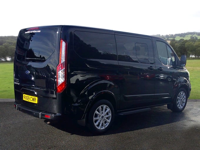 2025 Ford Tourneo Custom