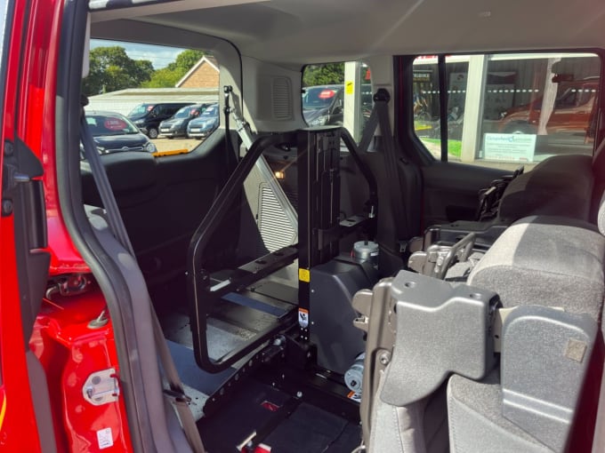 2025 Ford Tourneo Connect