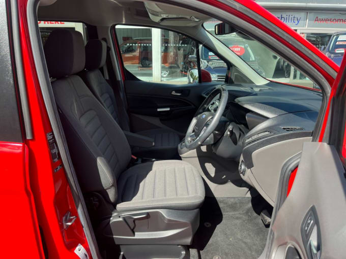 2025 Ford Tourneo Connect
