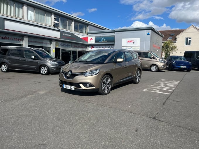 2025 Renault Grand Scenic