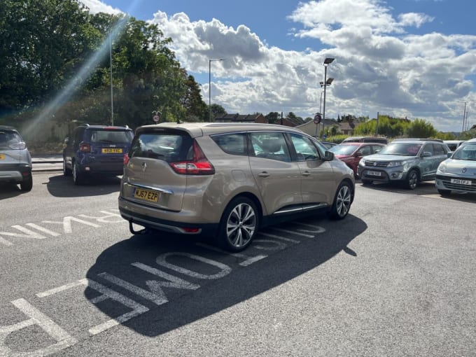 2025 Renault Grand Scenic