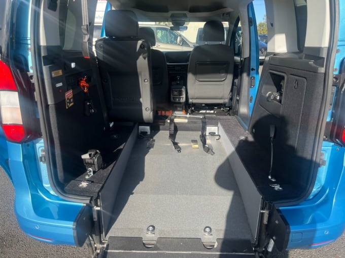 2025 Ford Tourneo Connect