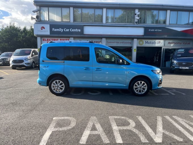 2025 Ford Tourneo Connect