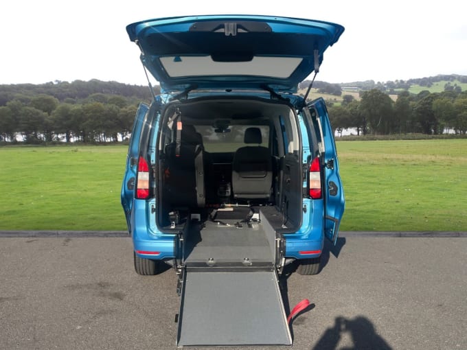 2025 Ford Tourneo Connect