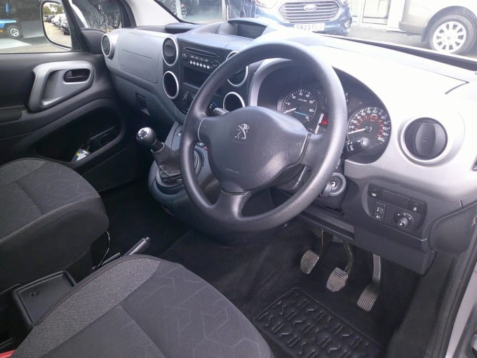 2018 Peugeot Partner Tepee