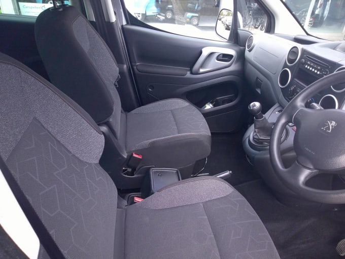 2018 Peugeot Partner Tepee