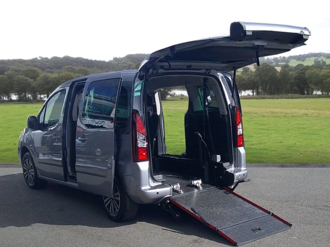 2018 Peugeot Partner Tepee