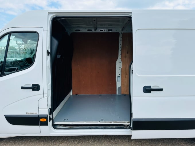 2018 Renault Master