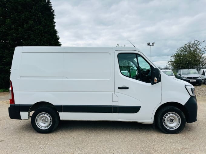 2024 Renault Master