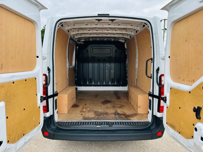 2024 Renault Master