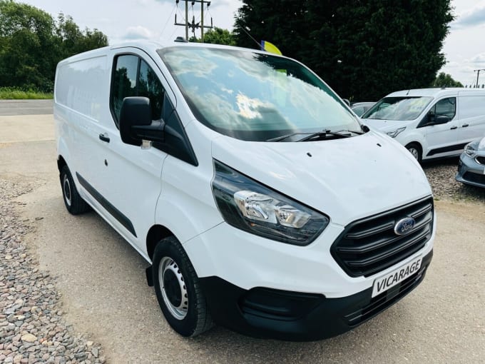2025 Ford Transit Custom