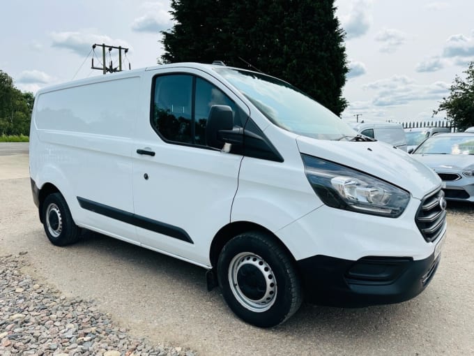2025 Ford Transit Custom