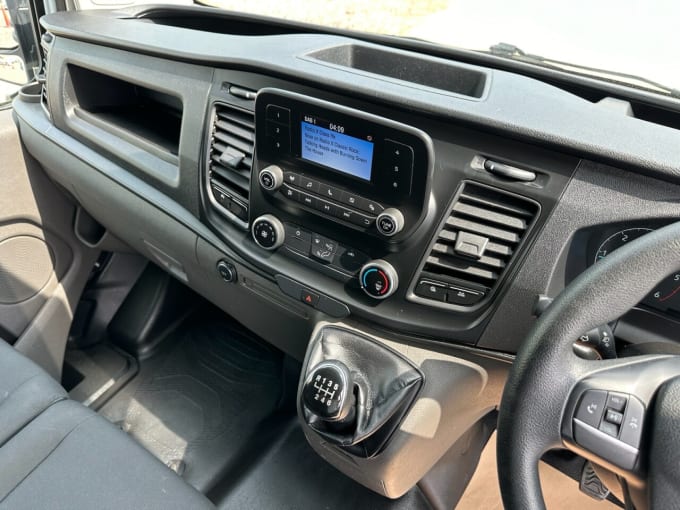 2025 Ford Transit Custom