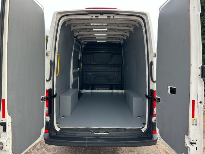 2025 Volkswagen Crafter