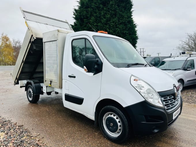 2025 Renault Master