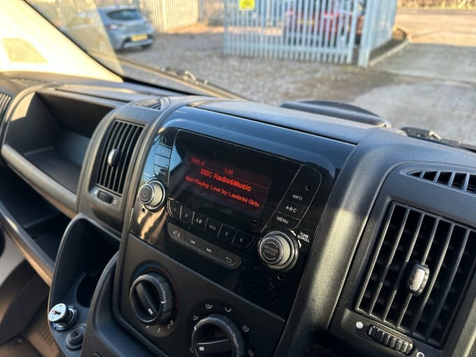 2025 Peugeot Boxer