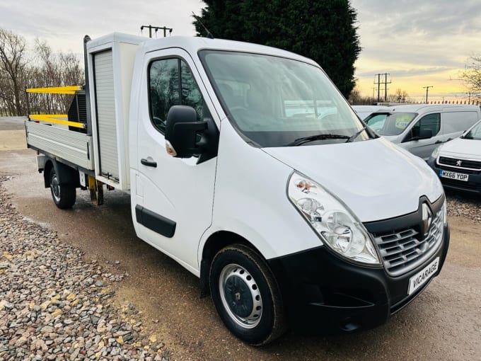 2025 Renault Master