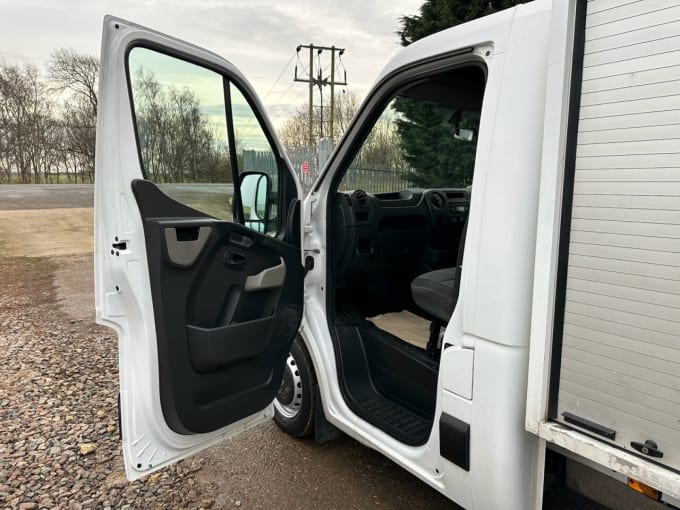 2025 Renault Master