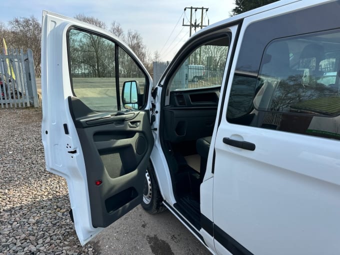 2025 Ford Transit Custom